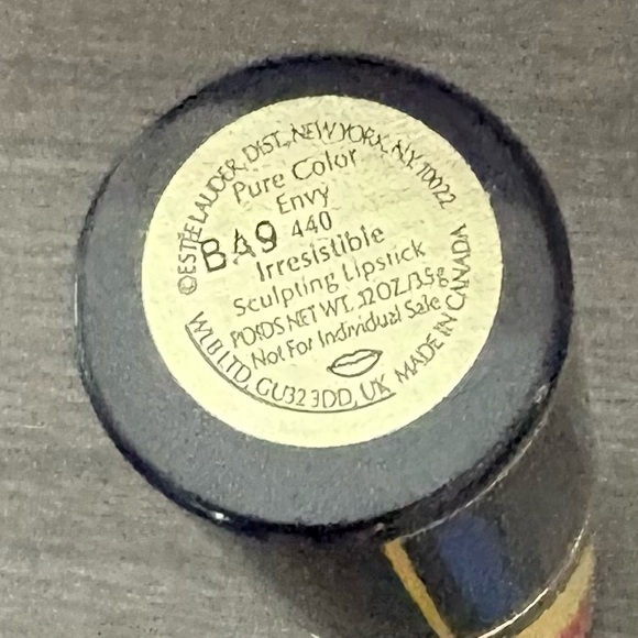 Estée Lauder Pure Color Envy Lipstick Irresistible - Picture 2 of 2